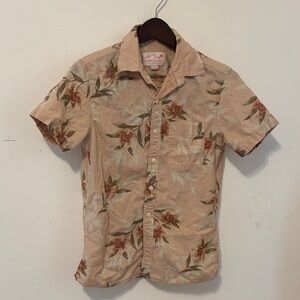 American Eagle Outfitters Floral Tan Short Sleeve Shirt